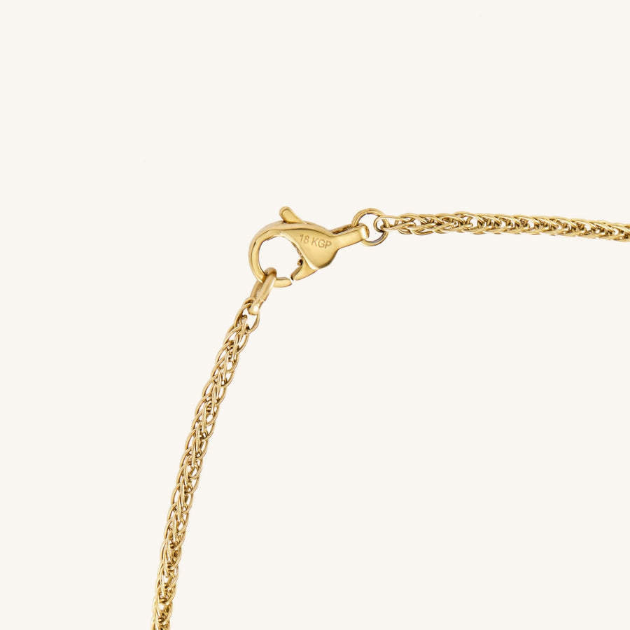 Reinforced lobster clasp